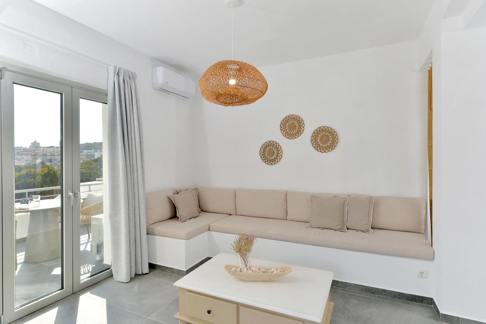Niriis Sea View Pasithea & Psamathe Batsi *